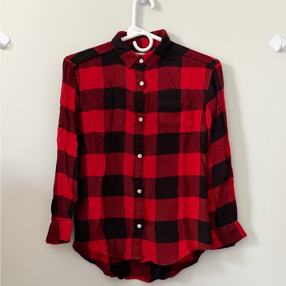 Old Navy Red and Black Buffalo Plaid Shirt